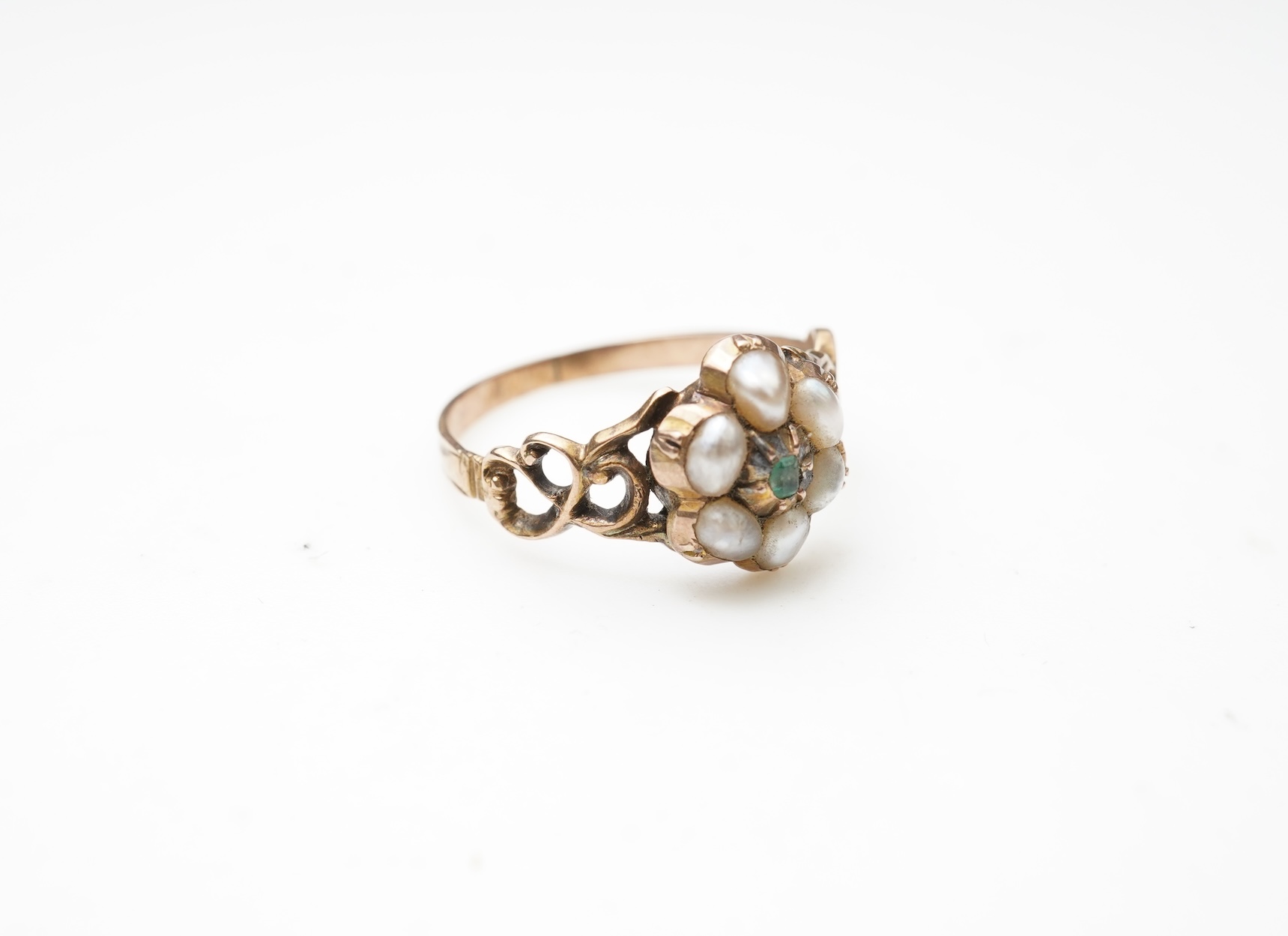 A collection of jewels, early 20th century